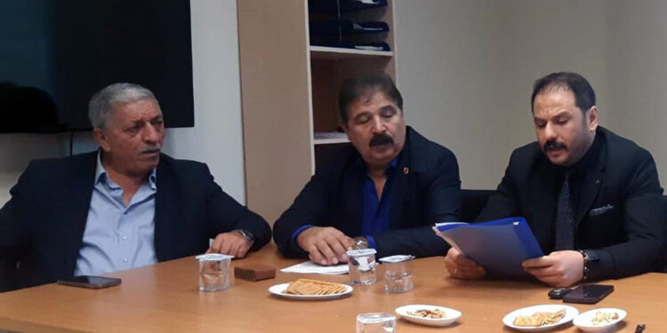 İYİ Partili 3 meclis üyesi partilerinden istifa etti