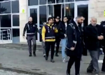Kadınları fuhşa zorlayan şüpheliler adliyede