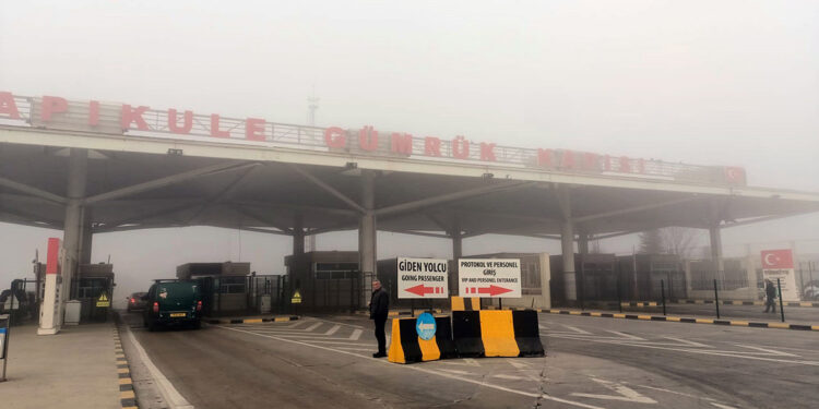 Kapıkule'de yaya geçişleri, 3 yıl sonra yeniden başladı