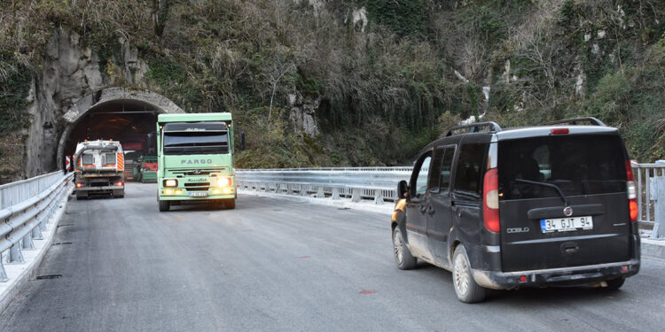 Karadeniz-Akdeniz yolu yeniden ulaşıma açıldı