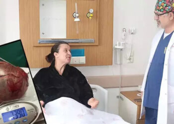 Karnından 7 kiloluk tümör çıkarıldı