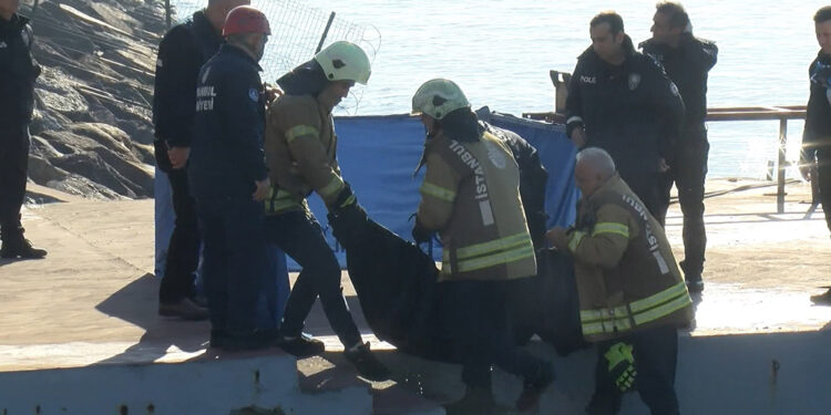 Kartal Sahilinde kadın cesedi bulundu