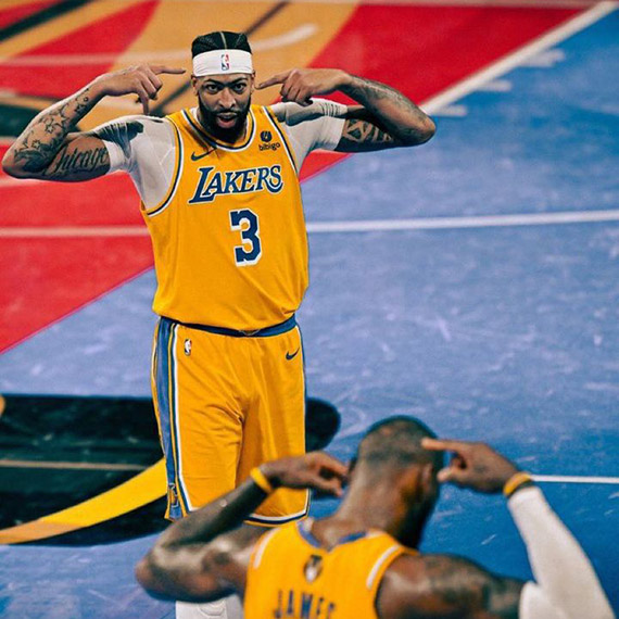 NBA’de In-Season Tournamet yarı final maçında Los Angeles Lakers ile New Orleans Pelicans karşı karşıya geldi.