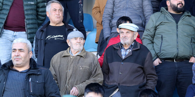 Maküspor'un en yaşlı taraftarları