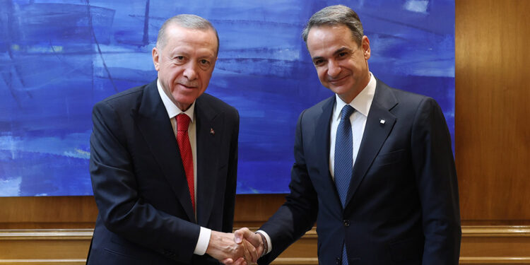 Miçotakis’ten vize muafiyeti açıklaması