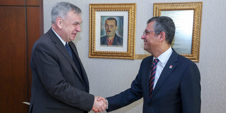 Özel, Almanya Büyükelçisi Schulz ile görüştü