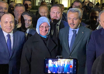 Rize-Artvin Havalimanı'nda 1 milyonuncu yolcuya karşılama