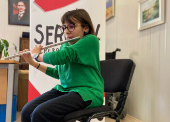 Serebral palsili Sude, müzikle hayata bağlandı
