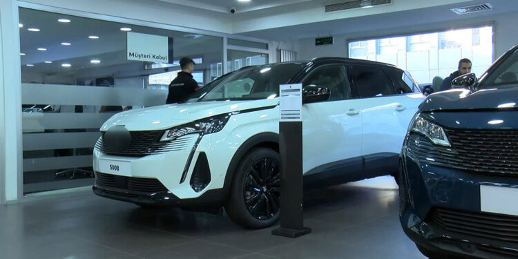 Sıfır araçlar liste fiyatının altına düştü