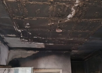 Şırnak'ta köy evi yandı
