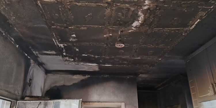 Şırnak'ta köy evi yandı