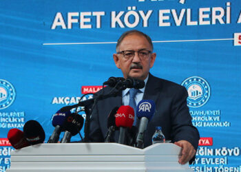 Şu ana kadar 2 milyon 200 bin konutu değiştirdik
