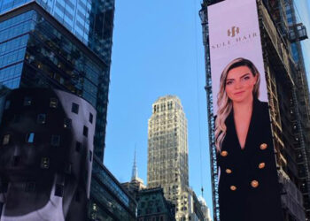Sule Hair Transplant Clinic, One Times Square'da tanıtıldı