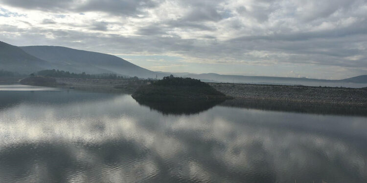 Susuz kalan Bodrum'a Akgedik Barajı'ndan su veriliyor