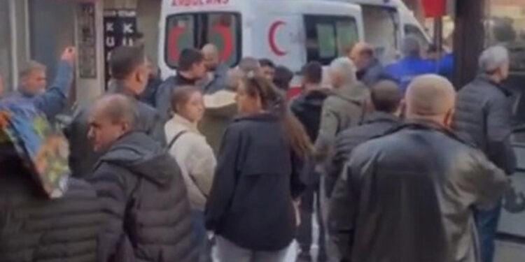 Tartıştığı kardeşini bıçaklayarak öldürdü