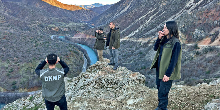 Tunceli'de ekipler gece gündüz dağlarda kaçak avcı peşinde