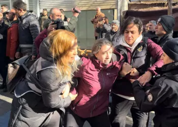 Tunceli’de sınır ötesi operasyon protestosuna müdahale