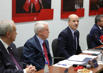 Yapay zeka temaslı 10 yeni program açmayı planlıyoruz