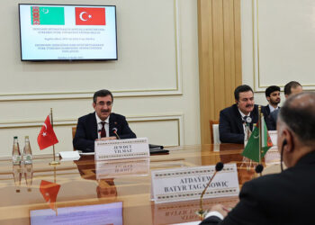 Yılmaz, Türk-Türkmen Ekonomik Komisyon toplantısına katıldı