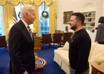 Zelenski, Biden ve Harris ile bir araya geldi