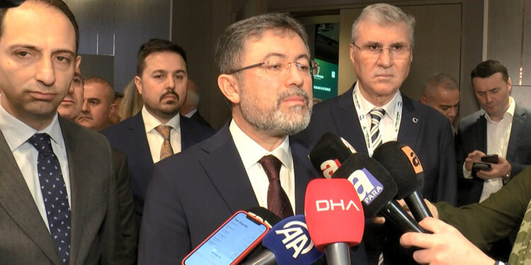 Zeytinyağı üretim ve satış merkezlerini denetliyoruz