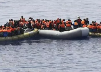 Libya açıklarında göçmen teknesi battı