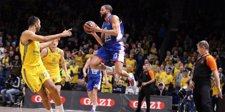 Anadolu Efes ALBA Berlin'i 97-89 mağlup etti