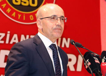 Enflasyondaki düşüşü 2024 yılında göreceğiz