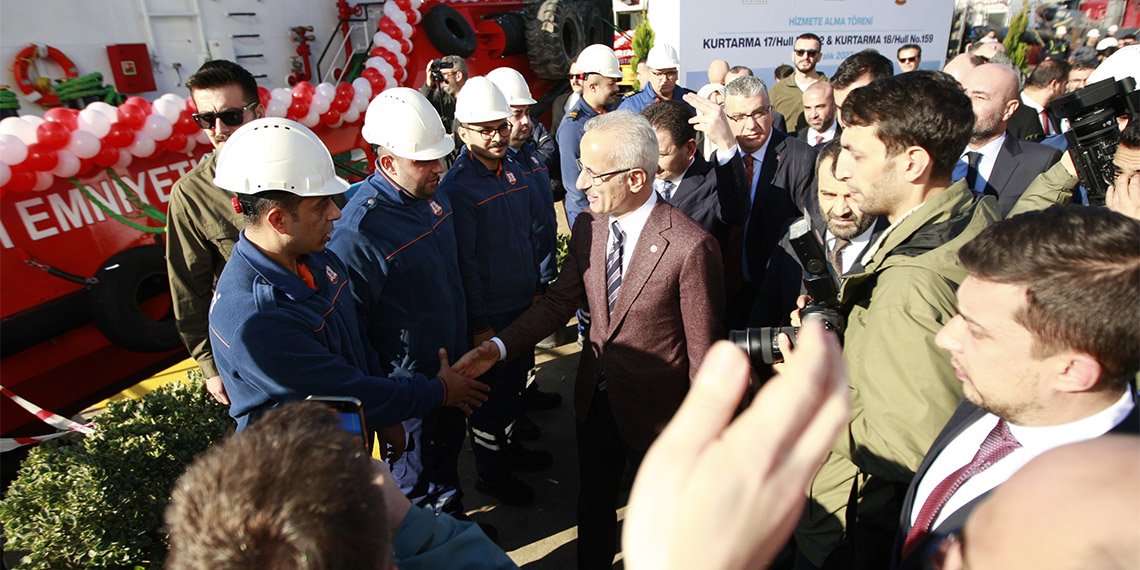 Ulaştırma ve Altyapı Bakanı Abdulkadir Uraloğlu, "Türkiye'nin gemi inşa sanayisinde gemi siparişinde dünyada 7'nci, gemi sökümünde dünyada 4'üncü, Avrupa'da ise lider olduğunun altını çizdi.