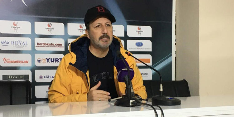 Bandırmaspor'da Taner Taşkın ile yollar ayrıldı