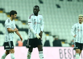 Beşiktaş Alanyaspor'a 3-1 mağlup oldu