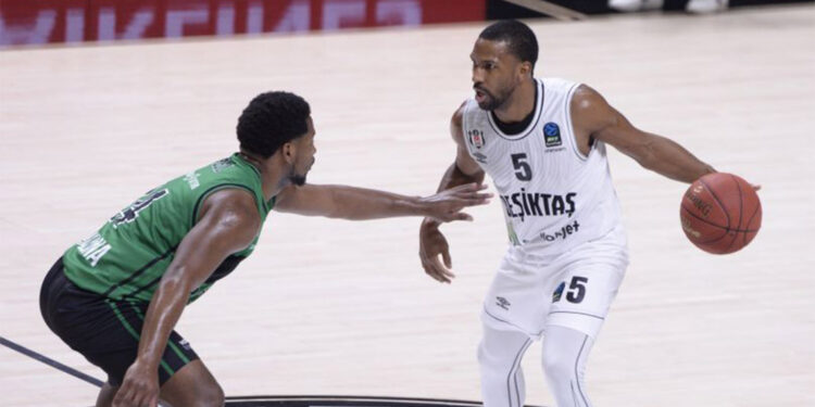 Beşiktaş Emlakjet'e seyircisiz oynama cesası