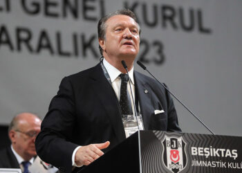 Hasan Arat Beşiktaş'ın 35'inci başkanı oldu