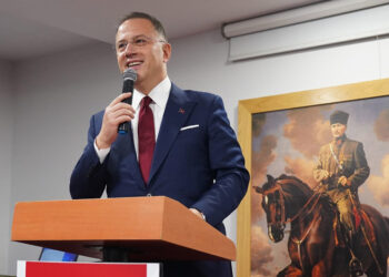 Çalık, Beylikdüzü Belediye Başkanlığı için aday adaylığını açıkladı