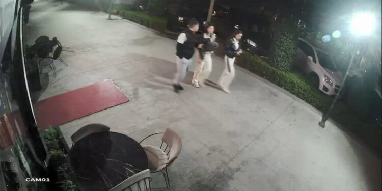 Beylikdüzü'nde silahlı saldırı; 2 ölü