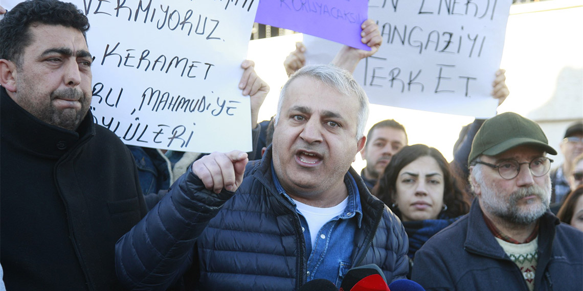 Bursa'nın Orhangazi ilçesine bağlı Mahmudiye, Çakırlı ve Üreğil mahallelerinde ÇED toplantısı mahalle sakinlerinin tepkisiyle yarıda kaldı.