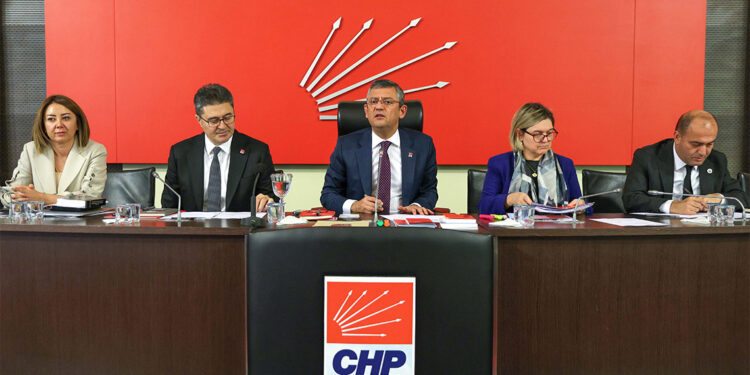 İstanbul'da Ekrem İmamoğlu, Ankara'da Mansur Yavaş yeniden aday oldu