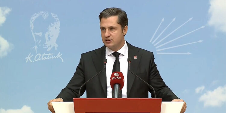 Şehit varken Meclis'te mangal partisi yapanlar bize bildiri dayatamaz