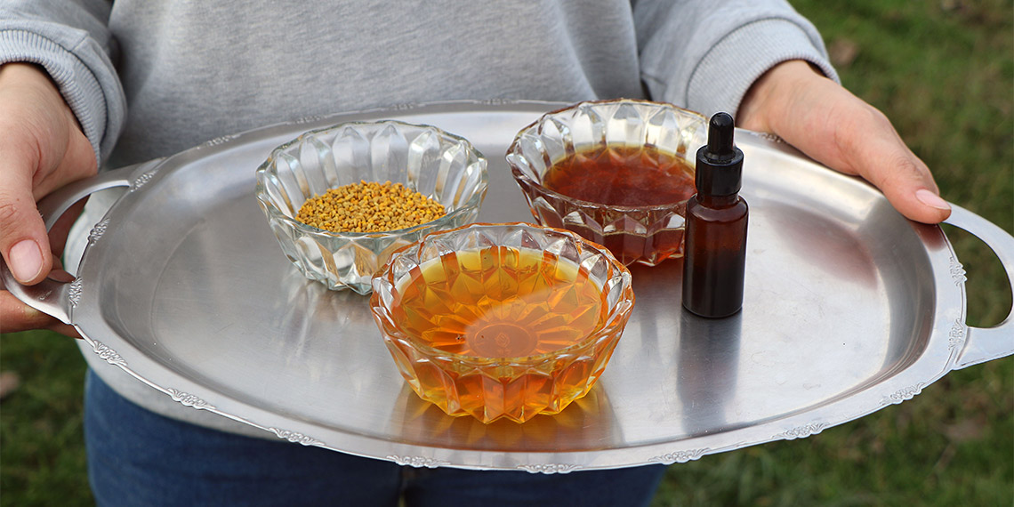 Arı korkusunu yenip arı yetiştiriciliği yaparak bal üretimine başladı