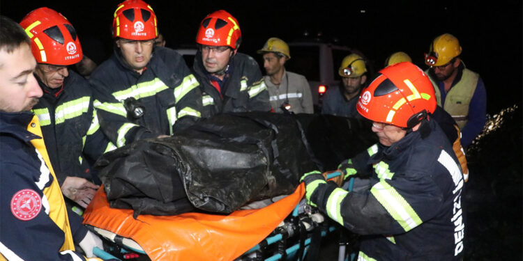 Denizli'de krom maden ocağında göçük: 2 ölü, 1 yaralı