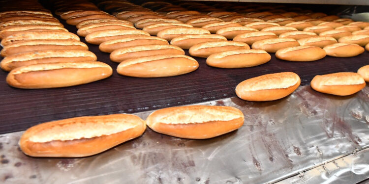 İstanbul'da 822 ekmek fırınıyla ilgili tutanak tutuldu