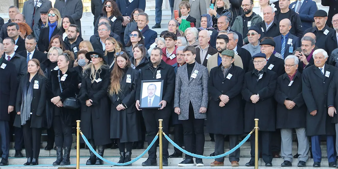 Çalışma ve sosyal güvenlik eski bakanı yaşar okuyan için tbmm'de cenaze töreni düzenlendi.  