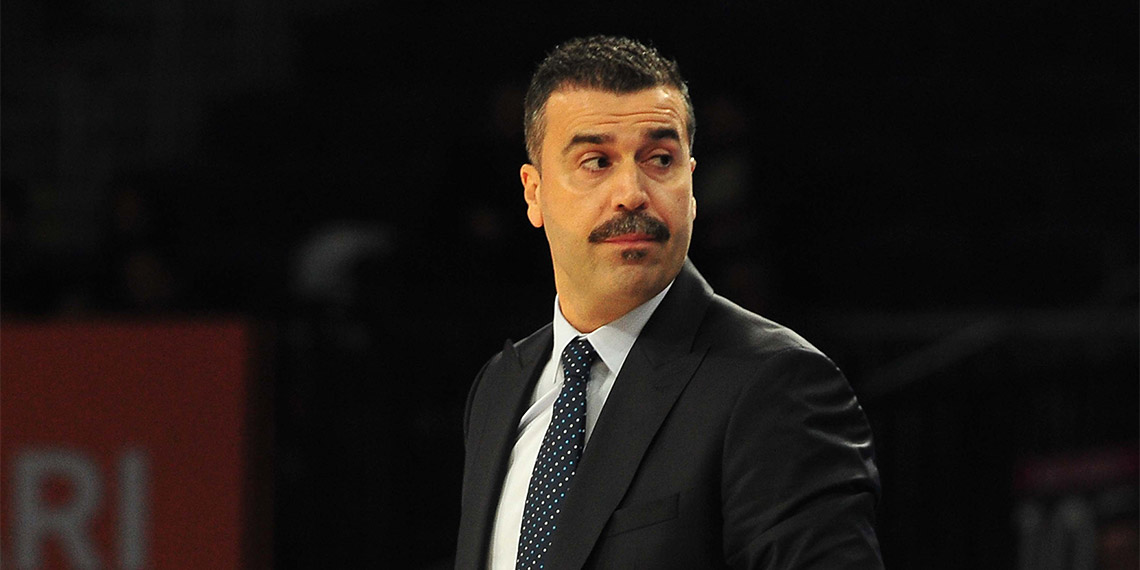 Basketbol Turkish Airlines EuroLeague'de Türk derbisinde Anadolu Efes, yarın Fenerbahçe Beko'yu konuk edecek.