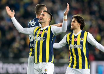 Fenerbahçe Sivasspor'u 4-1 mağlup etti
