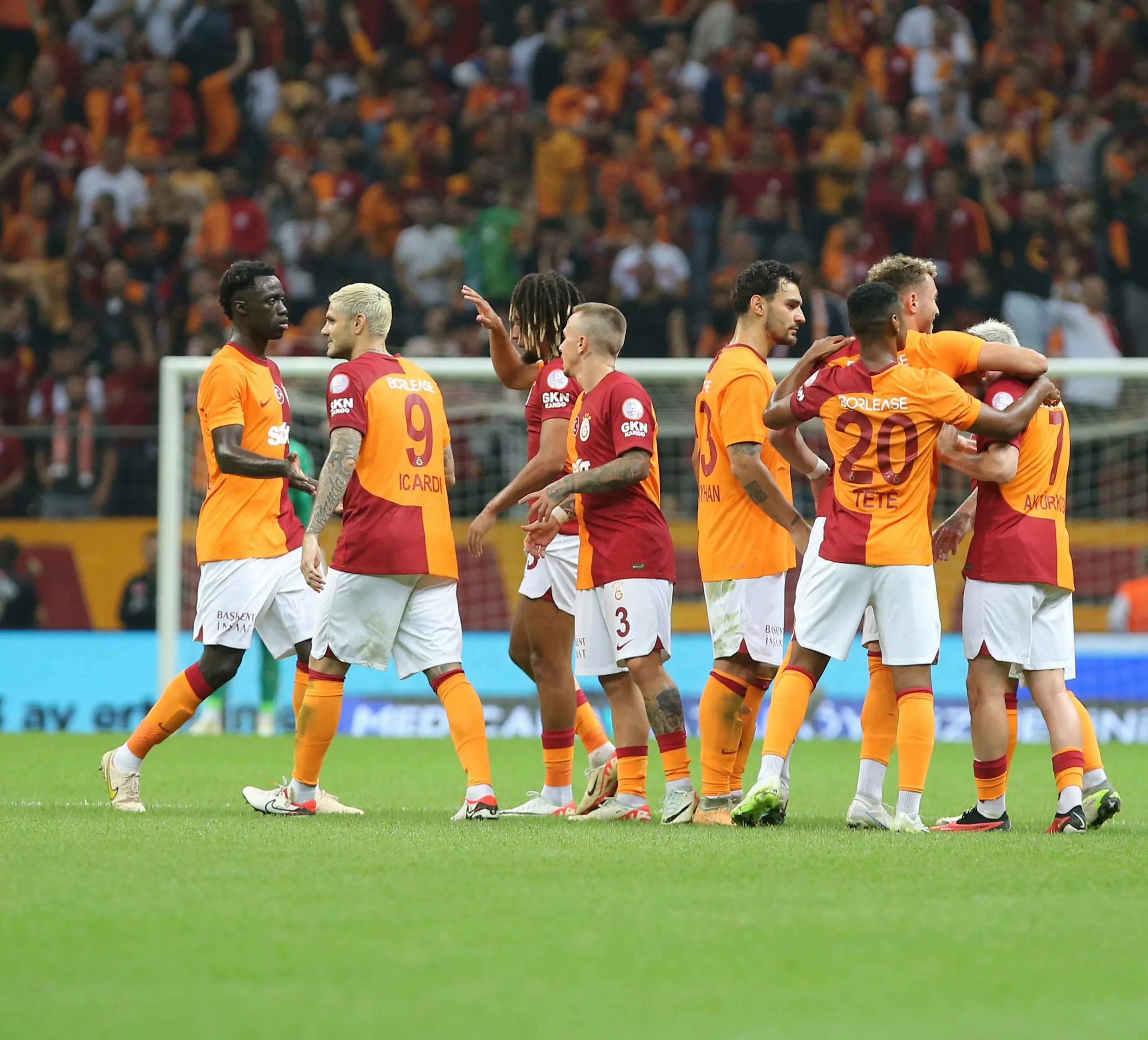 Galatasaray kulübü yaptığı açıklama ile avrupa süper ligi projesini desteklemediğini duyurdu.