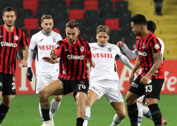 Trabzonspor Gaziantep FK'yı 3-1 mağlup etti
