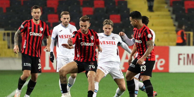 Trabzonspor Gaziantep FK'yı 3-1 mağlup etti
