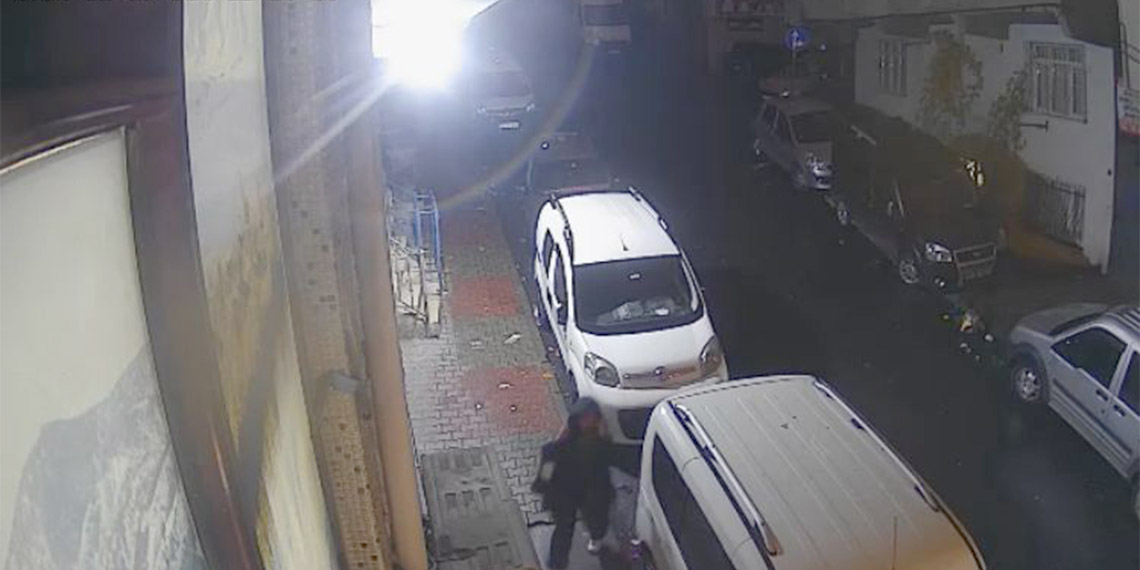 Gaziosmanpaşa'da kaybolan 16 yaşındaki kız çocuğundan günlerdir haber alınamıyor. Neside Aldanma'nın ailesine gönderdiği mesajlarda kaçırıldığını yazdığı görülüyor.