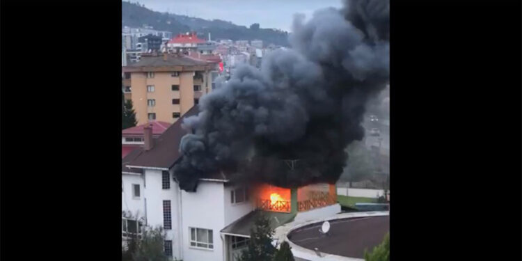 Giresun Üniversitesi'nin sosyal tesisinde yangın