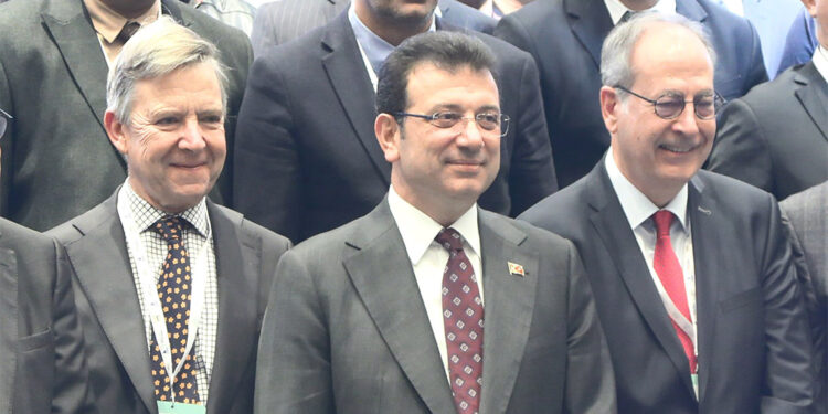 Başka partinin içinde yürüyen süreçlerle ilgili konuşmam